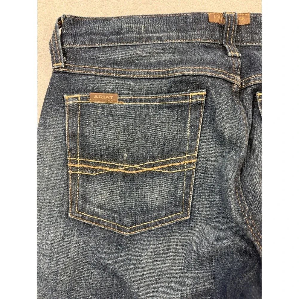 Ariat M7 Slim Straight Jeans Mens 31x32 Blue Medium Wash Distressed Denim Pants